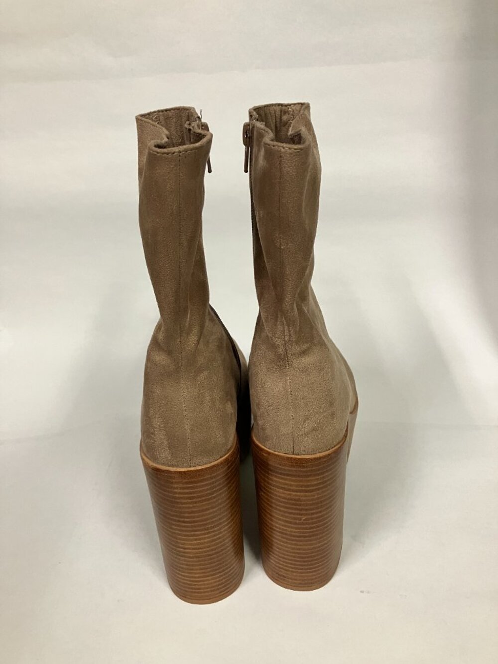 *HOT* Jeffrey Campbell 2022 MEXIQUE-3 Boots, Taupe, Stretchy Suede, Size 8.5! - Picture 4 of 15